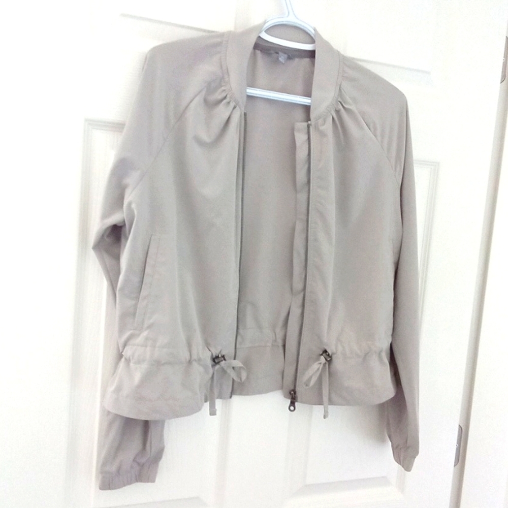 Skechers Womens Gray Bomber Zipper Jacket Lightweight and Versatile Medium